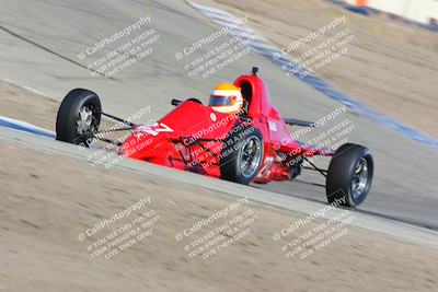 media/Nov-19-2022-CalClub SCCA (Sat) [[baae7b5f0c]]/Group 1/Race (Outside Grapevine)/